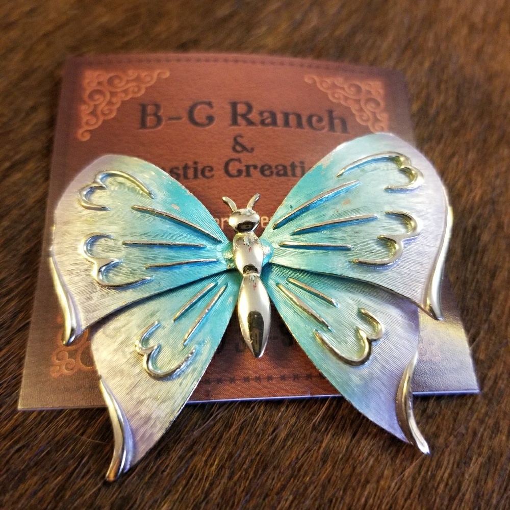 Pastelli Butterfly Broach